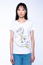 Cargar imagen en el visor de la galería, Camiseta básica con sello - Blanco